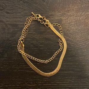 Layered gold bracelet set